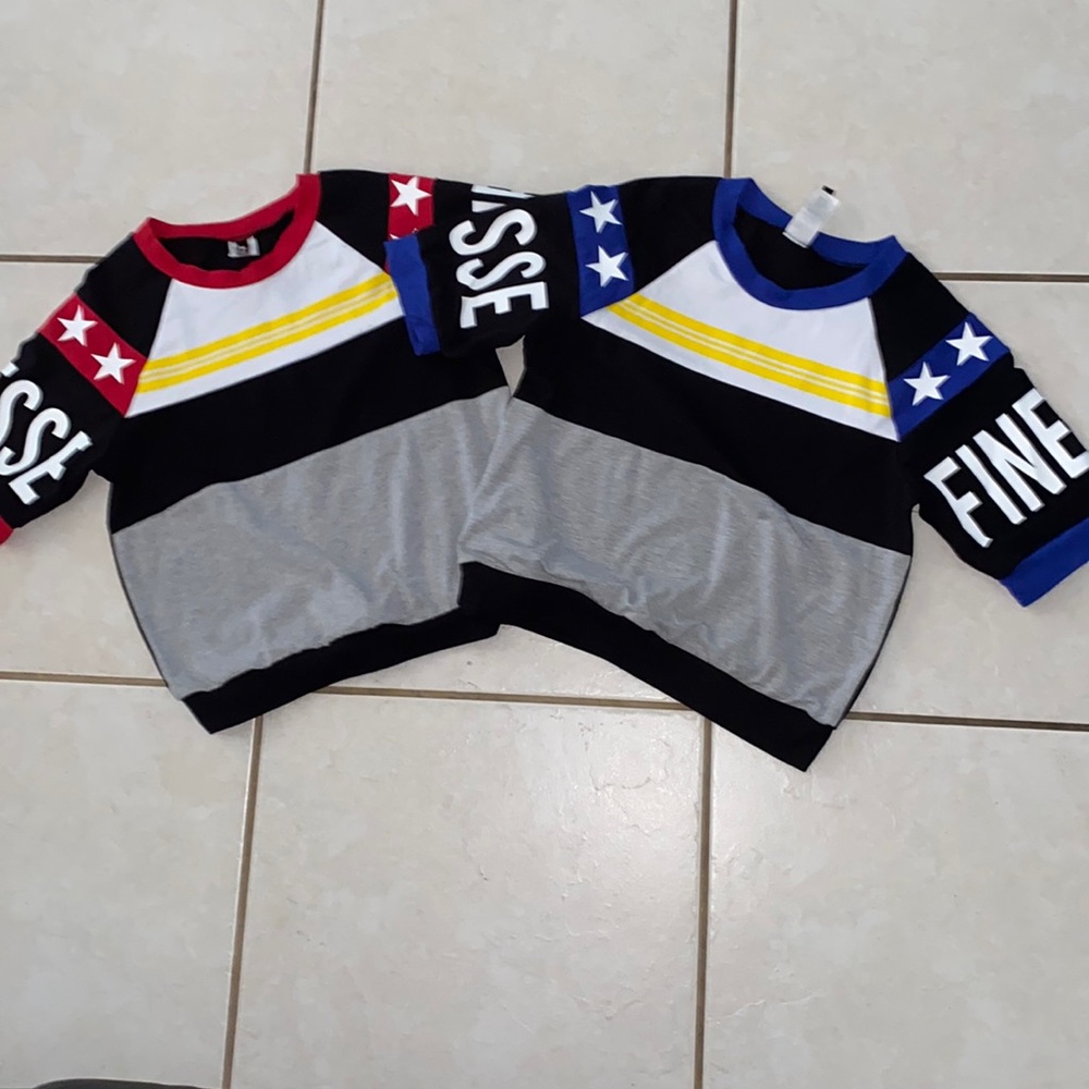 2 Shirts For The Price Of 1! Size Small
